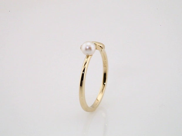 Pearl Crescent Moon Ring