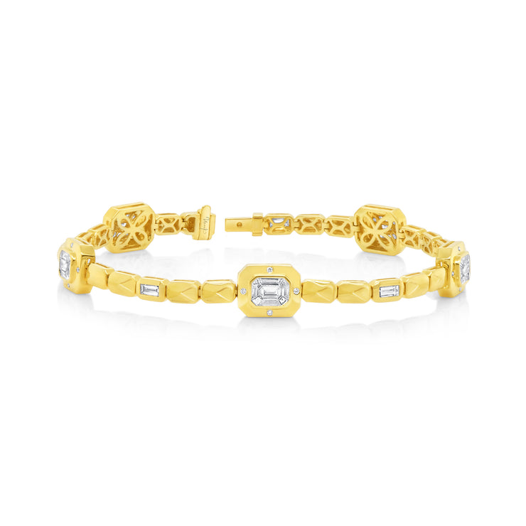 Uneek Legacy Collection Bezel Link Bracelet
