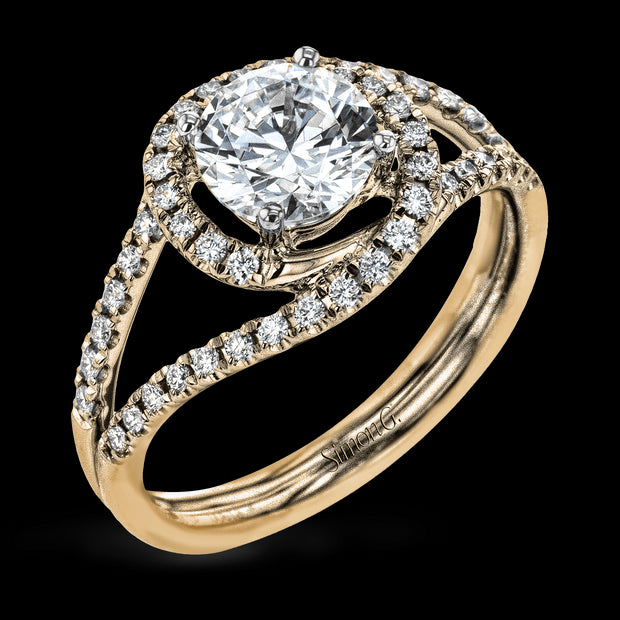 Engagement Ring in Platinum with Diamonds