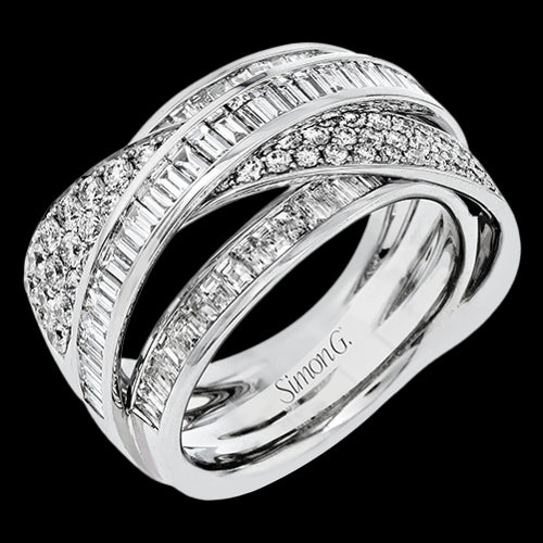 Right Hand Ring in 18k Gold with Diamonds