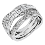 Right Hand Ring in 18k Gold with Diamonds