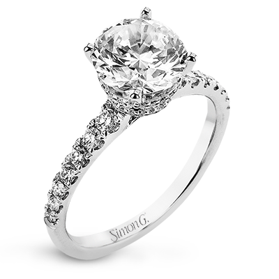 Engagement Ring in Platinum with Diamonds