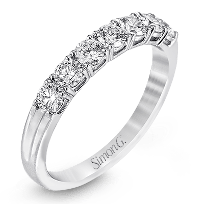 Anniversary Ring in Platinum with Diamonds