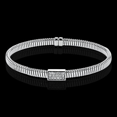 Bangle in 18k Gold with Diamonds