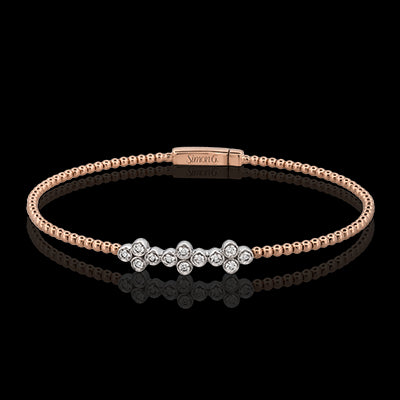 Bangle in 18k Gold with Diamonds