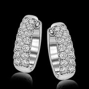 Hoop Earring in 18k Gold with Diamonds