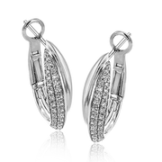 Hoop Earring in 18k Gold with Diamonds