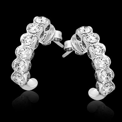 Earring in 18k Gold with Diamonds