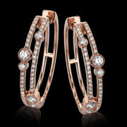 Hoop Earring in 18k Gold with Diamonds