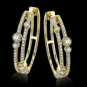 Hoop Earring in 18k Gold with Diamonds