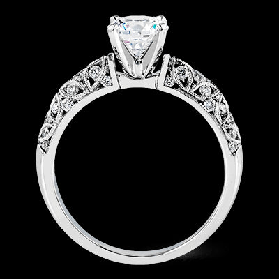 Engagement Ring in 18k Gold with Diamonds