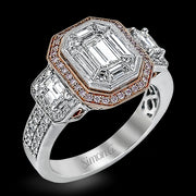 Engagement Ring in 18k Gold with Diamonds