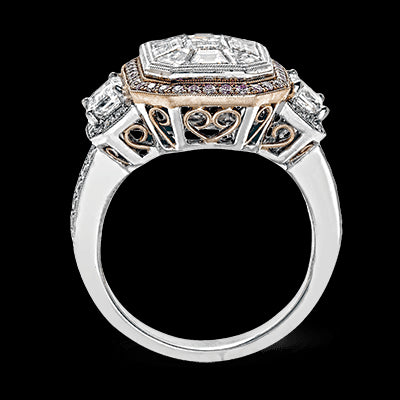 Engagement Ring in 18k Gold with Diamonds