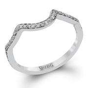 Engagement Ring in 18k Gold with Diamonds