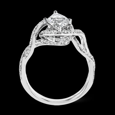 Engagement Ring in 18k Gold with Diamonds