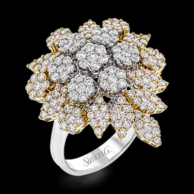 Right Hand Ring in 18k Gold with Diamonds