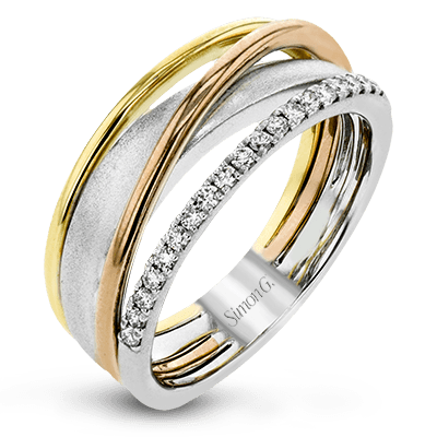 Right Hand Ring in 18k Gold with Diamonds