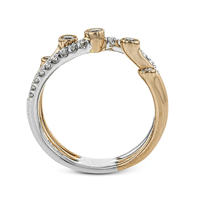 Right Hand Ring in 18k Gold with Diamonds