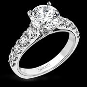 Engagement Ring in 18k Gold with Diamonds