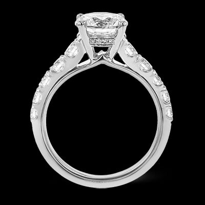 Engagement Ring in 18k Gold with Diamonds