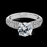 Engagement Ring in 18k Gold with Diamonds