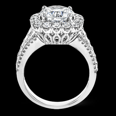 Engagement Ring in 18k Gold with Diamonds