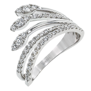 Right Hand Ring in 18k Gold with Diamonds