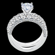 Engagement Ring in 18k Gold with Diamonds