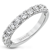 Engagement Ring in 18k Gold with Diamonds