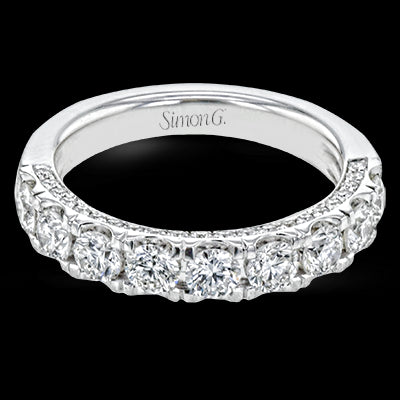 Engagement Ring in 18k Gold with Diamonds