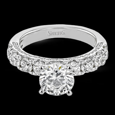 Engagement Ring in 18k Gold with Diamonds