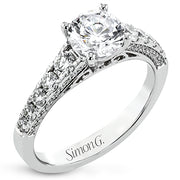 Engagement Ring in 18k Gold with Diamonds