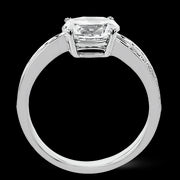 Engagement Ring in 18k Gold with Diamonds