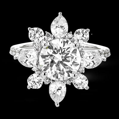 Engagement Ring in 18k Gold with Diamonds