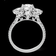 Engagement Ring in 18k Gold with Diamonds