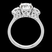 Engagement Ring in 18k Gold with Diamonds