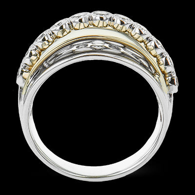 Right Hand Ring in 18k Gold with Diamonds