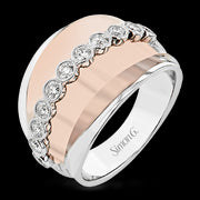 Right Hand Ring in 18k Gold with Diamonds