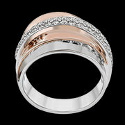 Right Hand Ring in 18k Gold with Diamonds