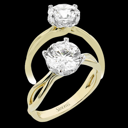 Engagement Ring in 18k Gold with Diamonds