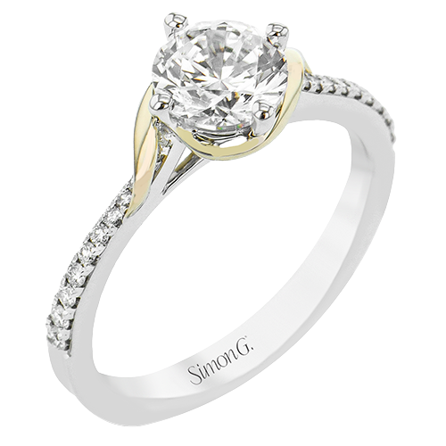 Engagement Ring in 18k Gold with Diamonds