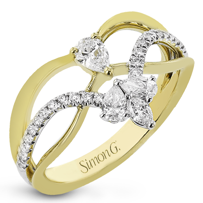 Right Hand Ring in 18k Gold with Diamonds