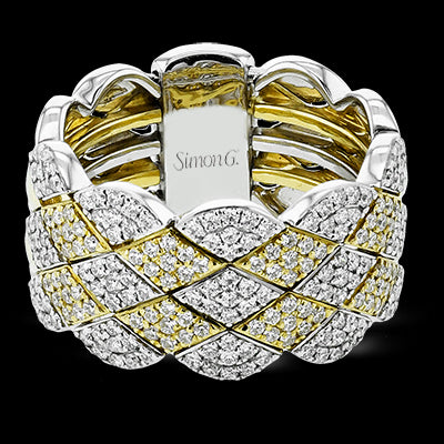 Right Hand Ring in 18k Gold with Diamonds