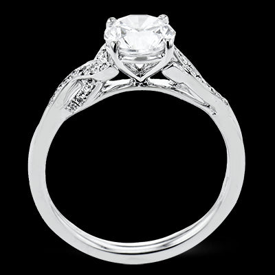 Engagement Ring in 18k Gold with Diamonds