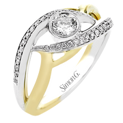 Engagement Ring in 18k Gold with Diamonds