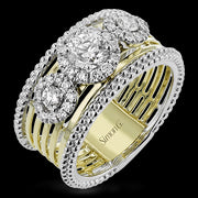 Right Hand Ring in 18k Gold with Diamonds