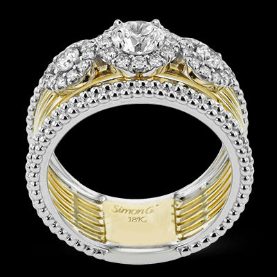Right Hand Ring in 18k Gold with Diamonds