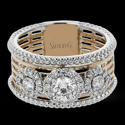 Right Hand Ring in 18k Gold with Diamonds