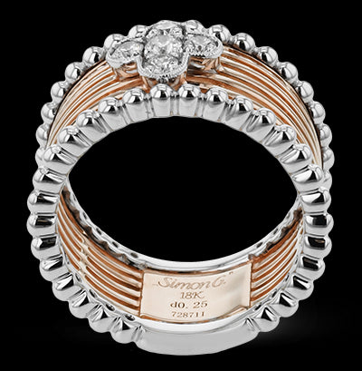 Right Hand Ring in 18k Gold with Diamonds