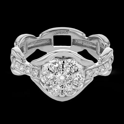 Right Hand Ring in 18k Gold with Diamonds